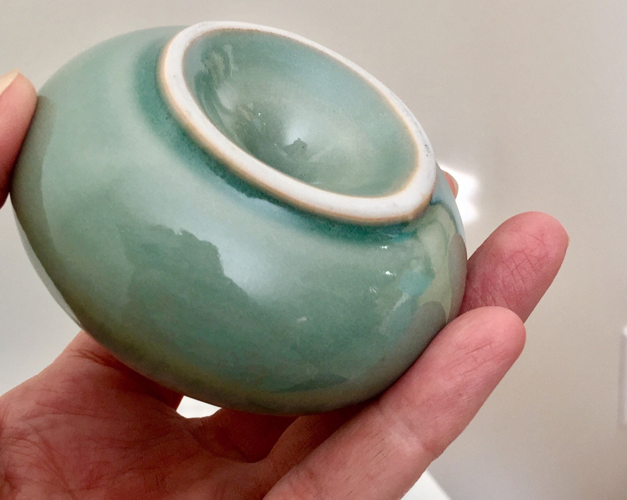 Salt Shaker, Stopperless Salt or Pepper Shaker, No Cork Salt and Pepper