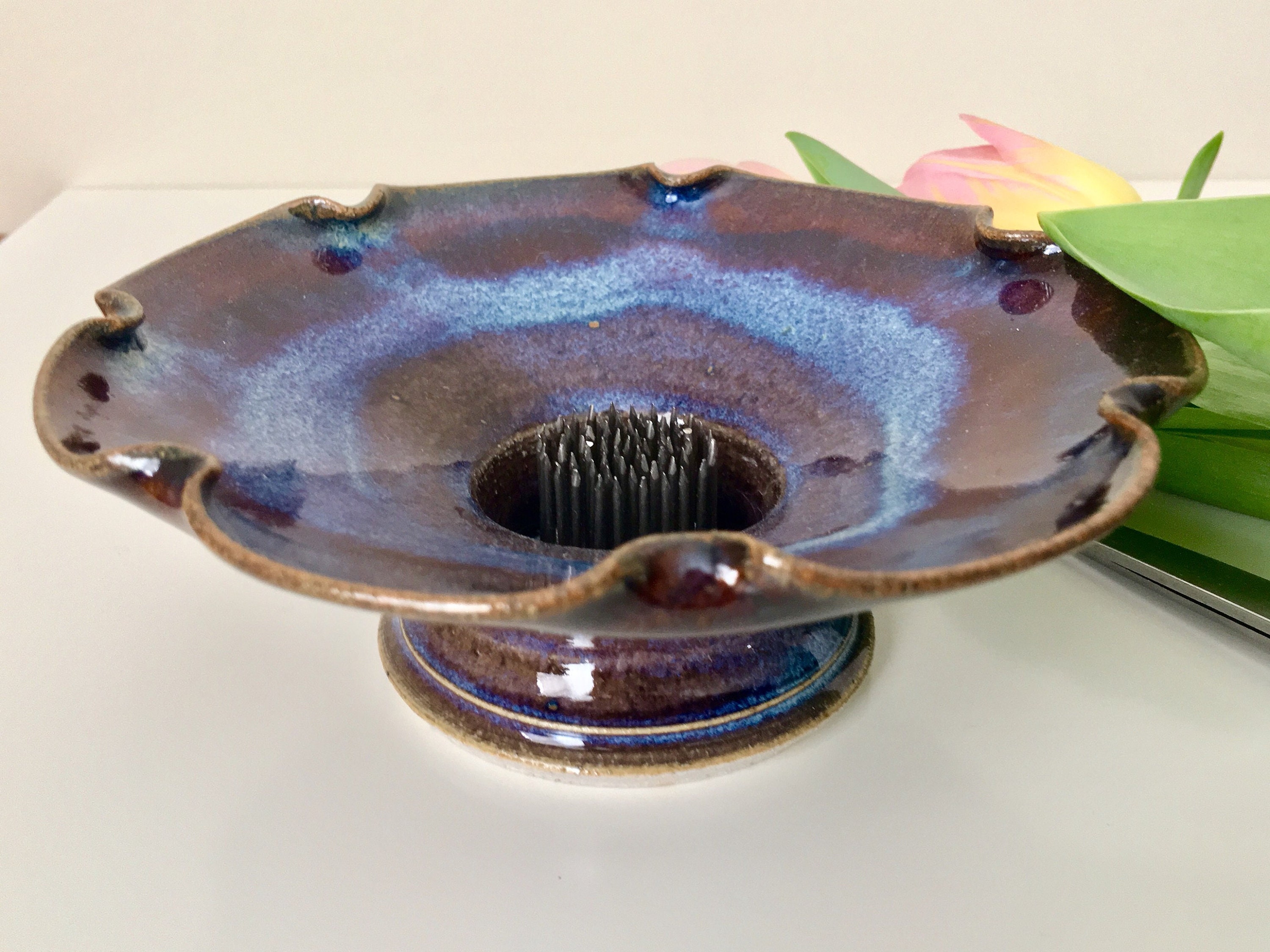 Japanese Style Ikebana Flower arranging vase with fixed Pin Frog