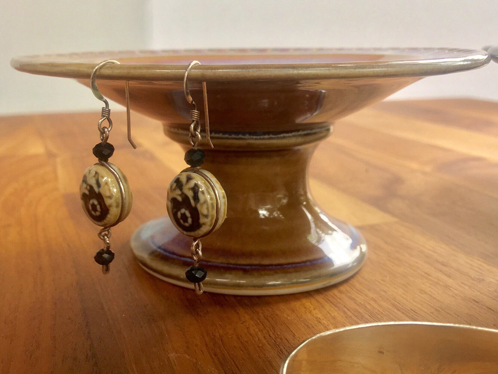 Jewelry Bowl, Porcelain Pedestal jewelry dish, earring tree, Earring