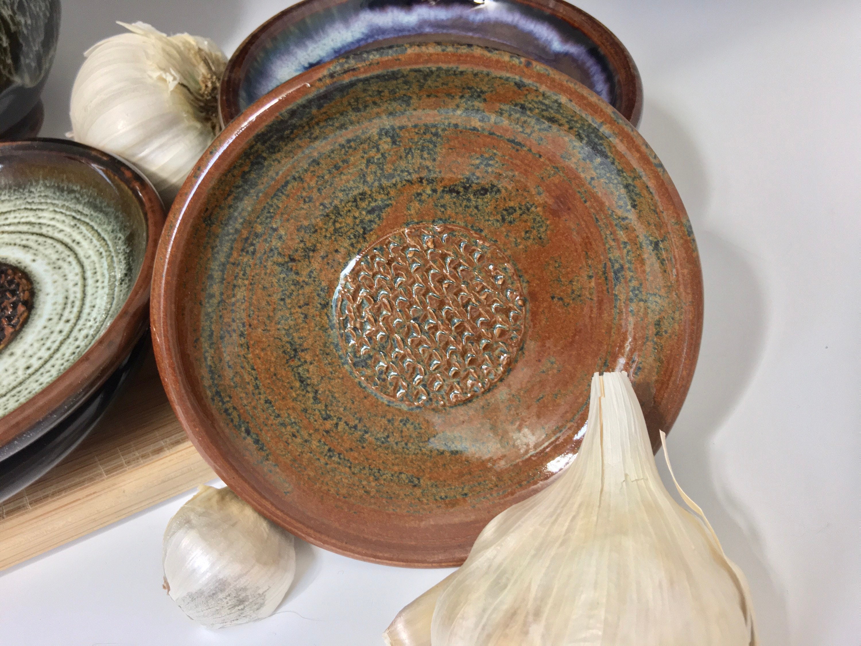 Garlic Grater Plate, Ceramic Garlic or Ginger Mincing Dish, oil and
