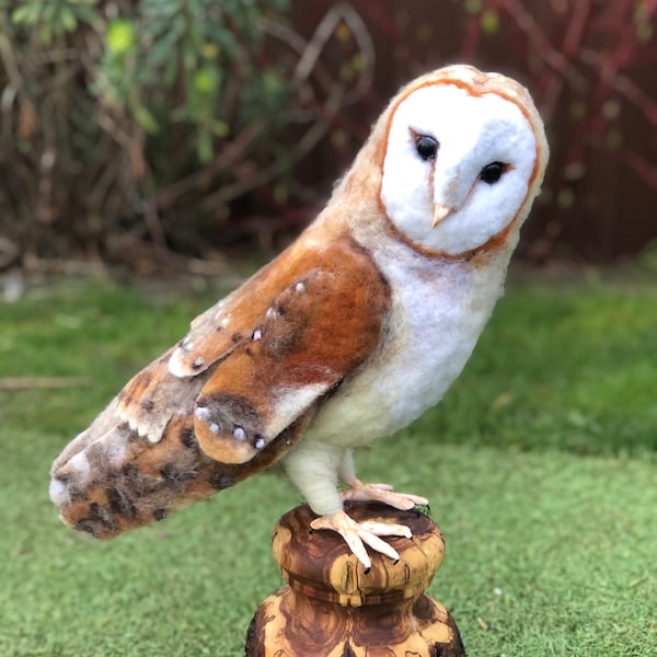 Große Nadel gefilzte Schleiereule Skulptur, handgemacht
