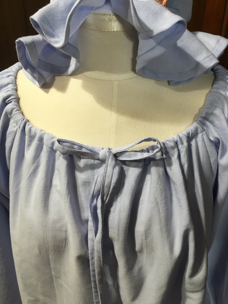 Misses Poet/'s Pajamas Size L in Ever-So-Soft 100/% Cotton with Intricate Laced Edge Hem Adjustable Peasant Neckline /& Bonus Sleep Bonnet!