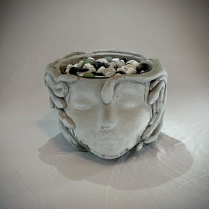 6” Protectress Concrete Planter