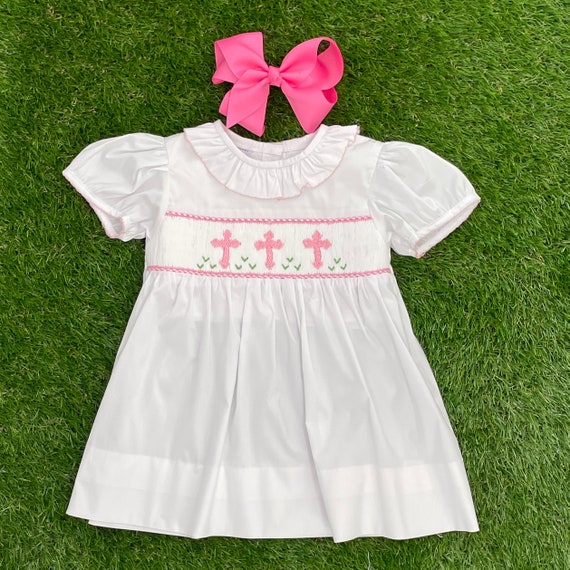 Vestido de volantes de cruz con bata blanco con cruces rosas - Etsy México Vestido de volantes de cruz con bata blanco con cruces rosas - Etsy México