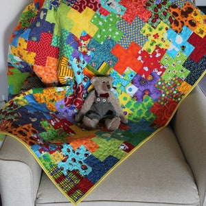 Large Baby Quilt, I Spy Quilt, Gender Neutral