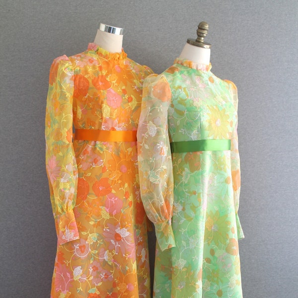 1970s - Awkward Family Photos - Zimmerman Style -  Flocked Organza - Bridesmaid/Party dress - Estimated size M