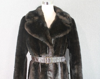 Jaren 60 nepbontjas met leren bies || Gemaakt in Engeland || Leren trenchcoat