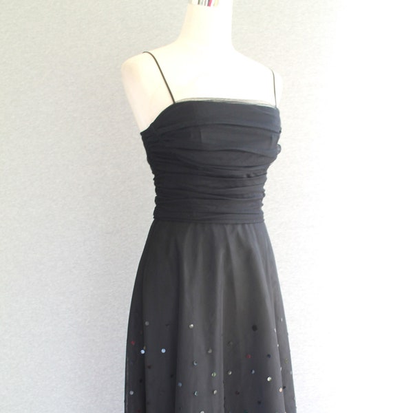 Black - Sequined - Tulle - Party Dress - Cocktail Dress - by Jessica Howard Evening - Marked size 6