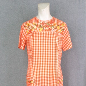 1960s Gingham Embroidered Shift Estimated size image 2