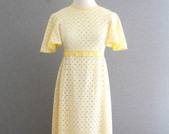 1960s - Buttercup - Eyelet over Yellow Lining - Metal Zipper - Estimated size XS