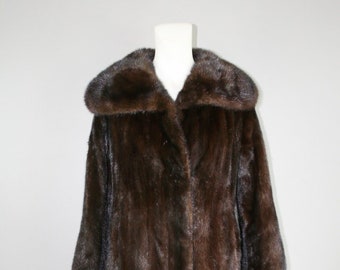 Peel Me a Grape, Crush Me some Ice....Mink Me - 1960-70's dark Brown - Small - Size 4/6 -Full Length Coat