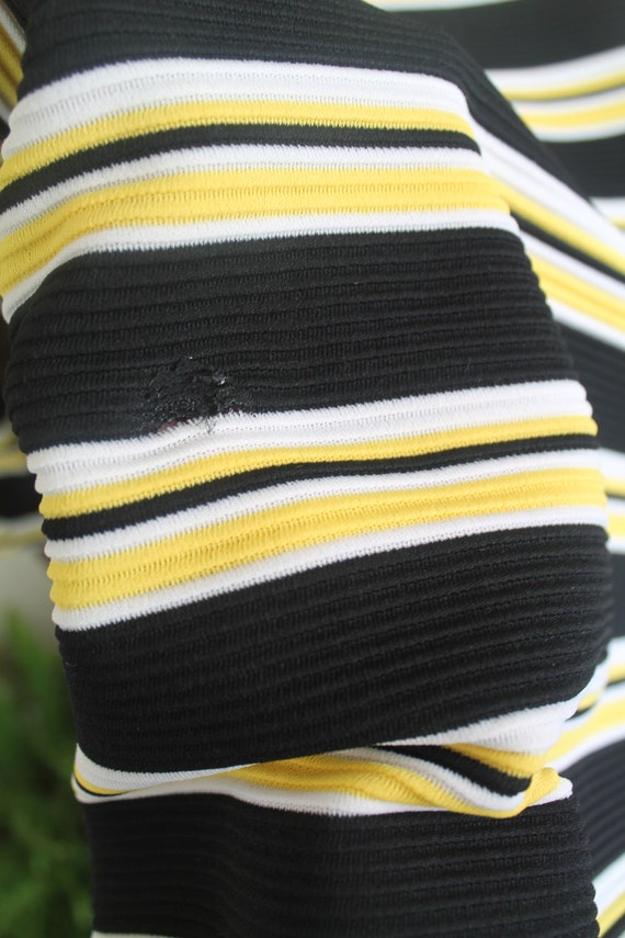 Honey Bee - 1960s -Mid Century Mod - Ribbed Polye… - image 5