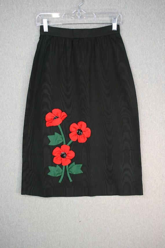 1970s -Poppy Applique -  Black Taffeta - Party Ski