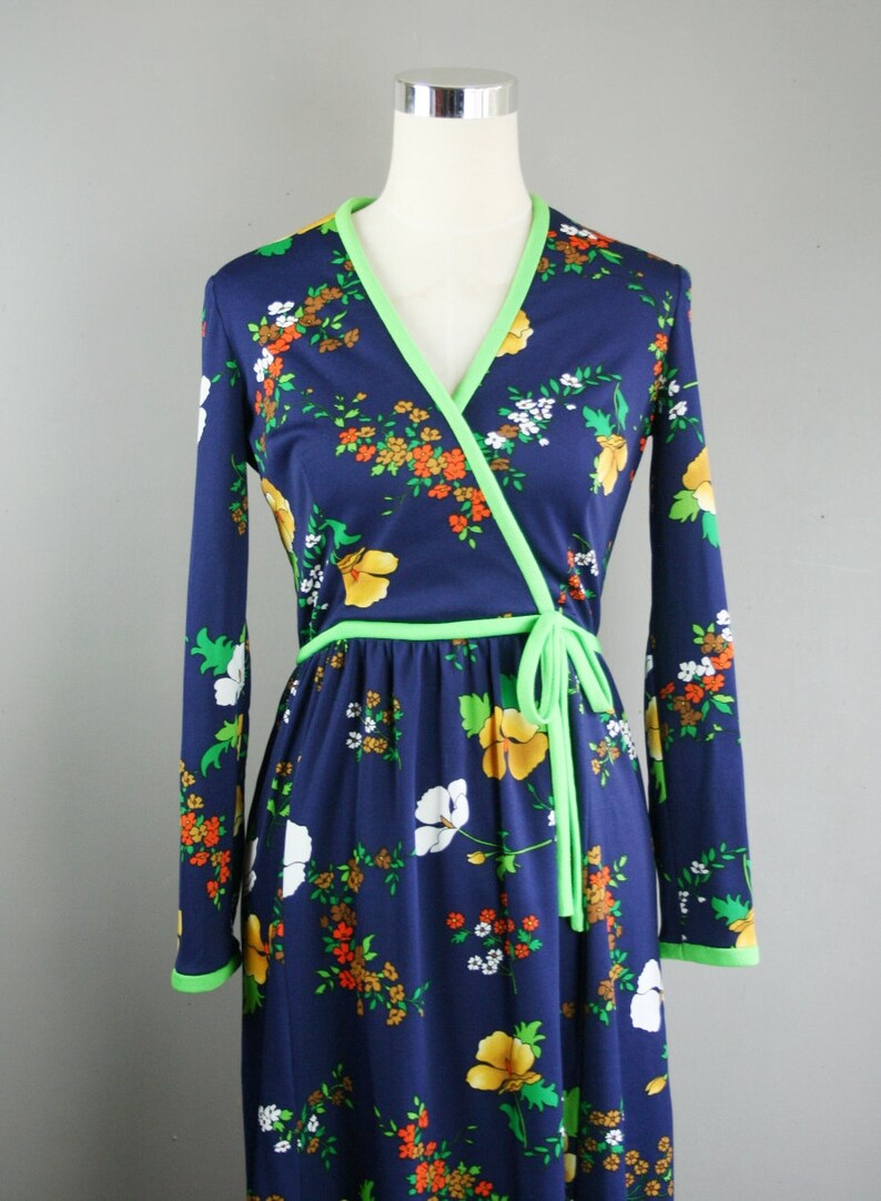 1970 Keram Nylon Knit Navy floral Print, Trimmed in bright Green image 2