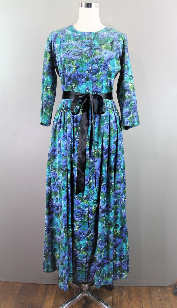 1960s - Blue Floral - Cotton Corduroy - Shirtwaist