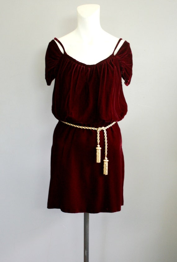 1970s ,Velvet Mini Dress in Burgundy- Peasant Slee