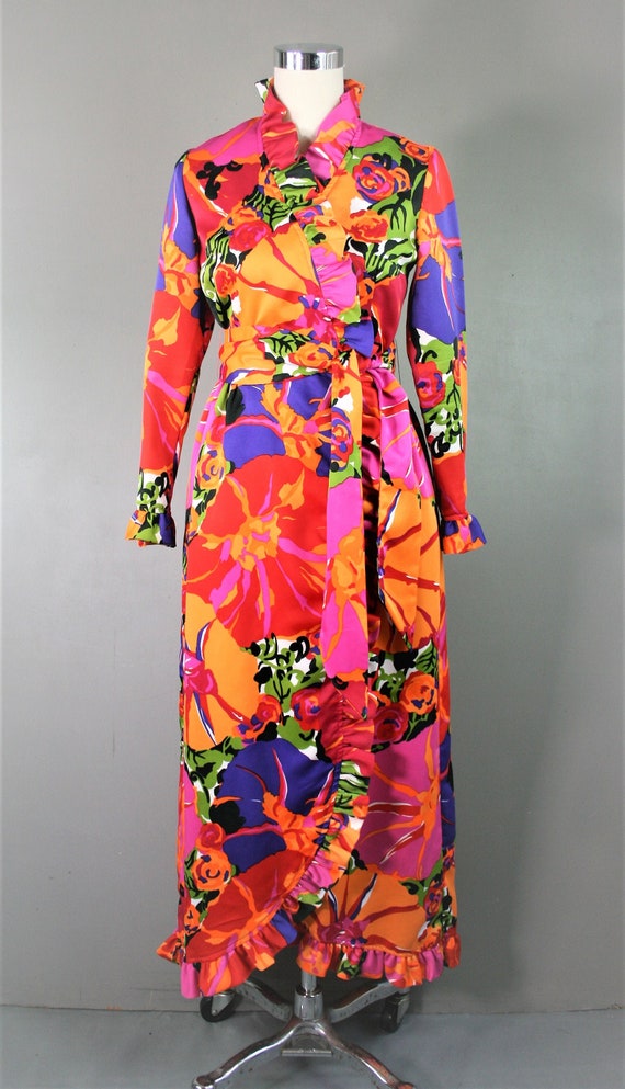 Hot Tropics - 1970s Vibrant - Wrap Dress - Concept