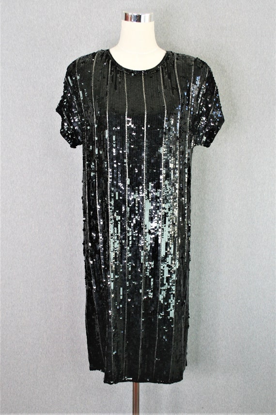 1990's - "chic Simplicity" -beaded Sequin - Cocktail Dress - Black/ Silver - by Argenti - Marked Size 6 - Etsy 1990's - "chic Simplicity" -beaded Sequin - Cocktail Dress - Black/ Silver - by Argenti - Marked Size 6 - Etsy