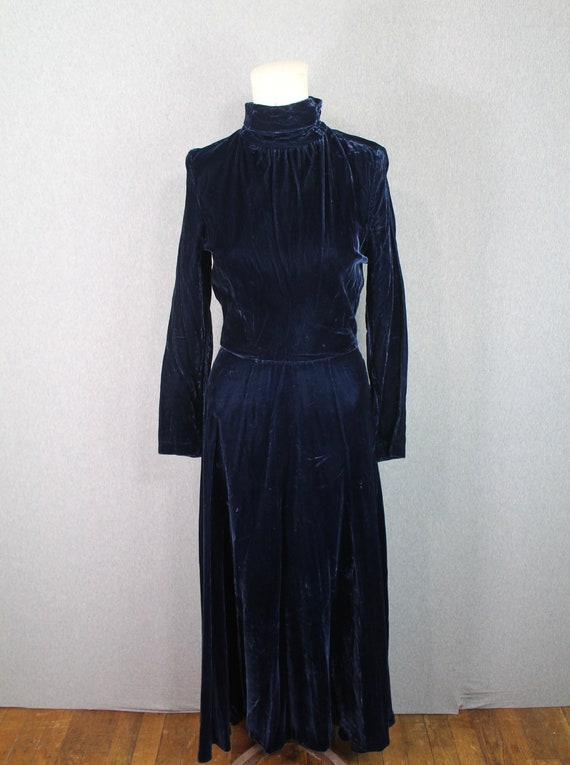 open lace back dress Amazon.com: DRESSTELLS Velvet Sequin Cocktail Dresses for Women, Black  Glitter Fall Wedding Guest Holiday Party Long Sleeve Bodycon Funeral Petite  Dress Black S : Clothing, Shoes & Jewelry main image 0