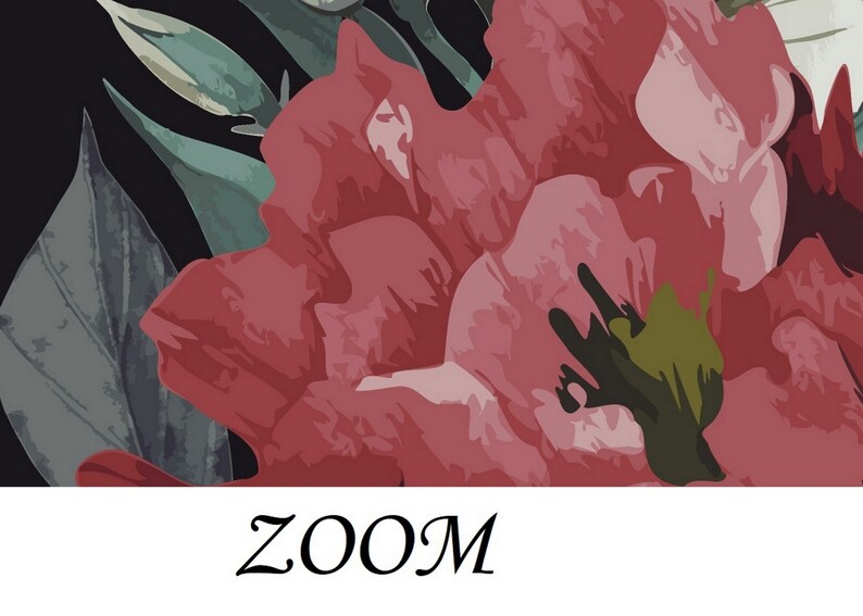Puede incluir: Primer plano de una flor grande de color rosa con hojas verde oscuro. La flor tiene una apariencia texturizada y en capas, con un centro rosa m&aacute;s oscuro. El fondo es negro.