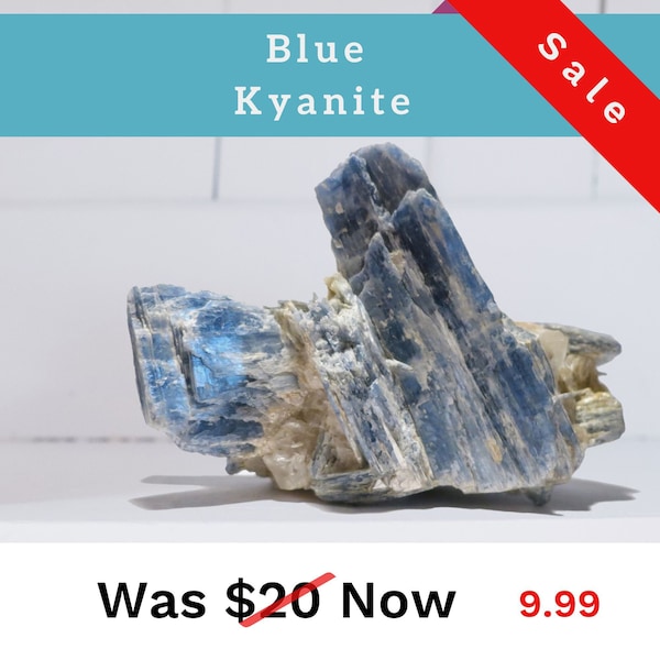 Blue Kyanite natural stone crystal specimen for your mineral gemstone & rock collection, healing crystal grid or boho decor