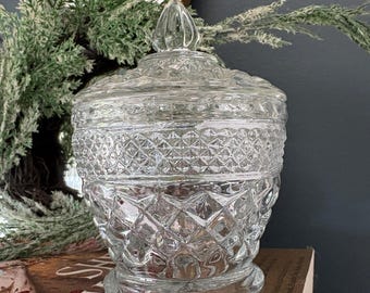 Anchor Hocking Wexford Glass Candy Dish With Lid – Pressed Glass Pedestal Bowl