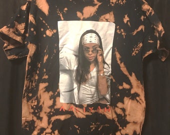 Aaliyah / Thrifted / Ropa Reciclada / L de Hombre / Música / RB / Hip Hop / Acid Wash / Bleach Tie Dye