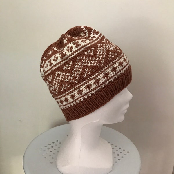 Bonnet motif jacquard, enfant ado, couleur cèdre et écru, taille 10/12 ans, 100% mérinos