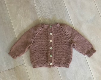 Gilet bébé, taille 6/9 mois, 100% mérinos extra fine, rose