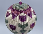 Tulip Quilt Peyote Triangle Ball Ornament_12 Rows