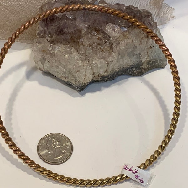 One full-999 cubit copper tensor energy ring in medium 10 gauge copper