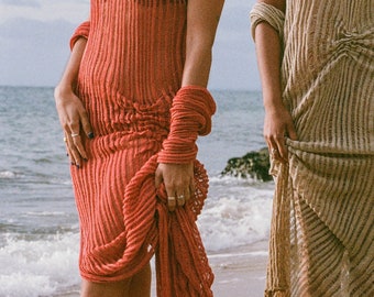 Robe en dentelle corail - lin bio - robe en tricot transparent - faite main sur commande
