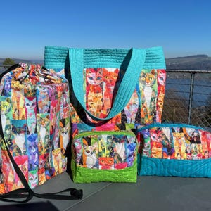 La collezione Cattitude: borsa a tracolla, zaino e pochette con cerniera in un unico modello.