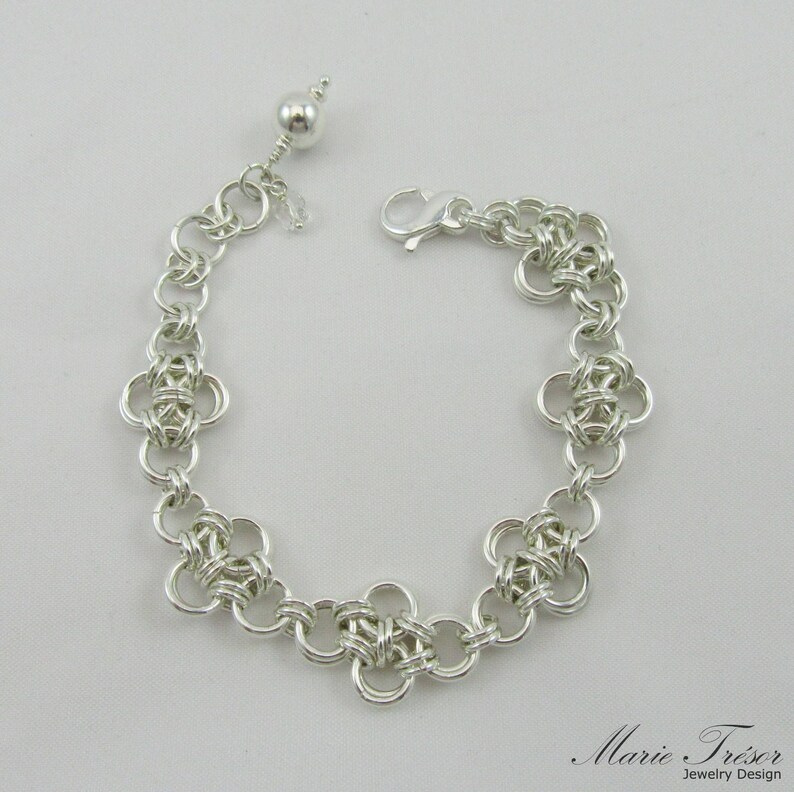 Criss Cross Chain Bracelet main image 0