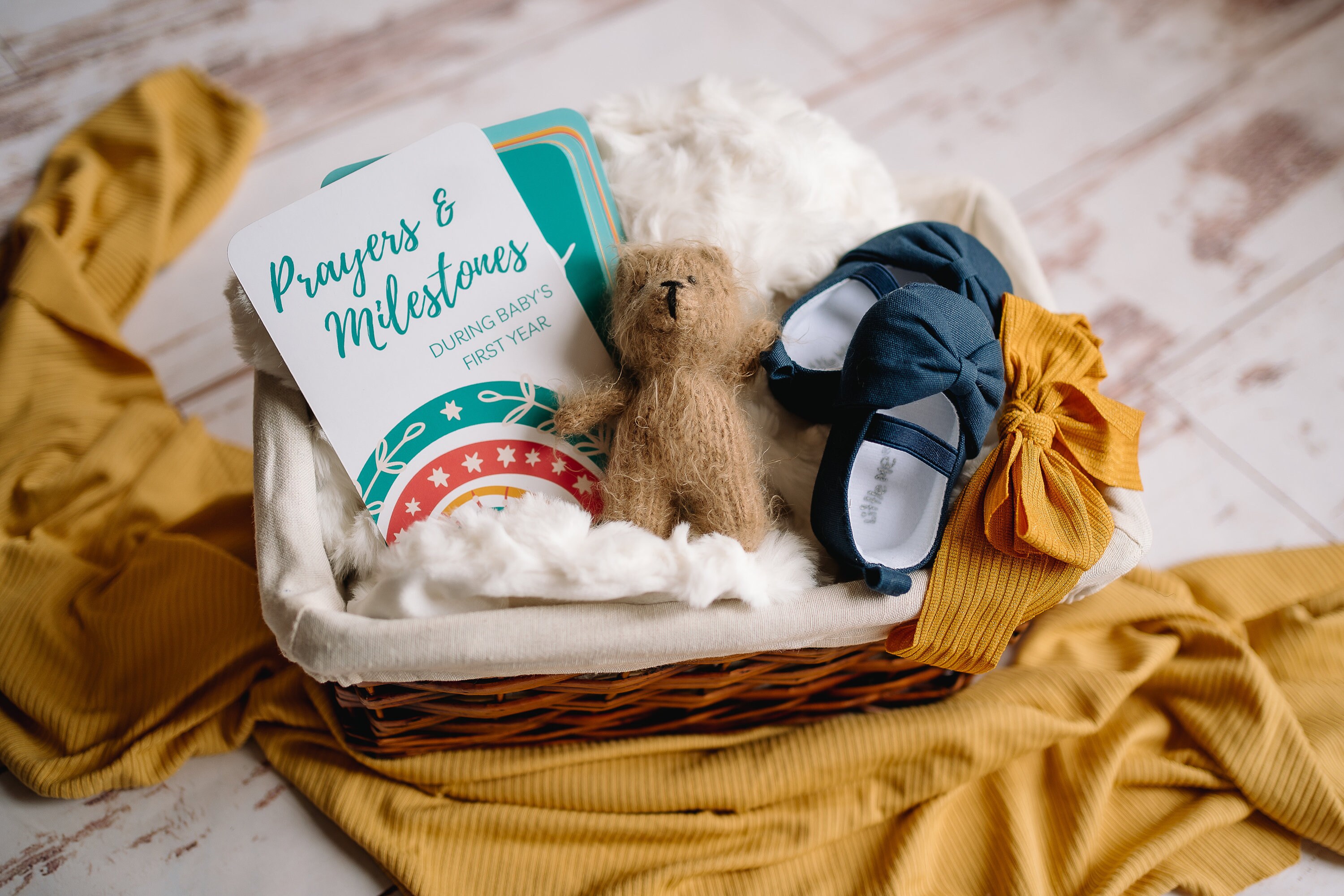 Prayer & Milestone Cards for Baby's First Year | Baby Monthly Milestone ...