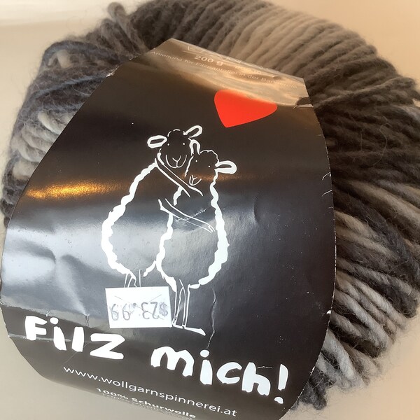 Variegated greys and black FILZ MICH 100 percent Virgin Wool. Jumbo 200 gr skein. Color 2008. Virgin Wool. Destash yarn.