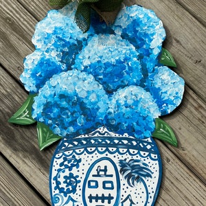 Blue Hydrangea Wreath, Chinoiserie Door Hanger, Front Door Year Round Hydrangea Wreath, Blue and White, Flowers Pot, Hand-Painted Willow Jar