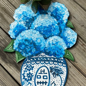 Hand Painted Hydrangea Door Hanger, Blue Floral Home Decor, Ginger Jar Wall Art, Front Door Wreath Alternative, Spring Summer Decoration
