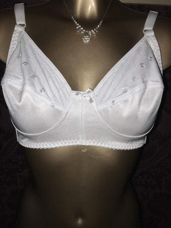 New Original Gemm Style Cb210 Non Wired White Vintage Hook Eye Bra 40 Dd  Cup 