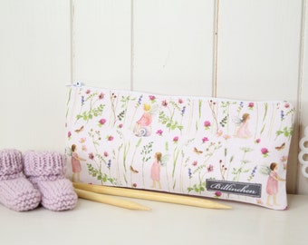 Knitted bag / sloppy pencil case "Elves in the clover"