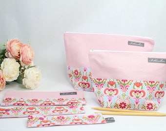 Stricknadeltasche/Nadeltasche Häkelnadeltasche Projekttasche mit Zipper "Blumen und Erdbeeren rosa"