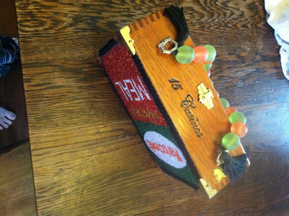 Matzah Cigar Box Purse - image 4