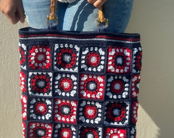 Bamboo Handle Colorful Crochet Granny Square Tote Bag. Shoulder bag in Vintage Style. Daily bag