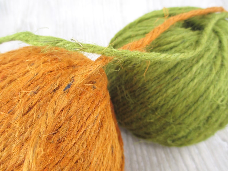 2 Rolls Vintage Jute Twine 80 Yards Each Pumpkin Orange Green Rustic String Cord Natural Primitive Macrame 1970s 70s Craft Country Natural