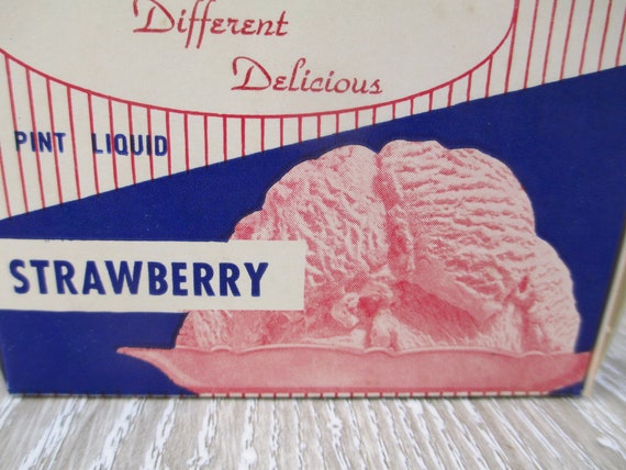 1950s Vintage Strawberry Ice Cream Pint Box Carton Retro Pink Blue