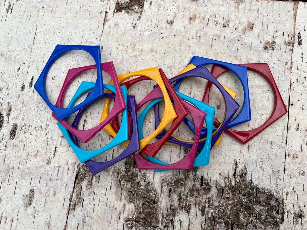12 Vintage 80s Plastic Bangle Set: Angled Mod Bracelets, USA Made
