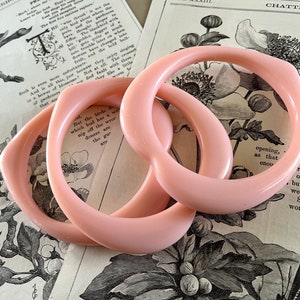 3 Vintage Pale Pink Heart Bracelets Made in Japan Lucite Plastic Bracelet Lot Set Retro Love Valentines Day Accessory Mod Hearts Bangles