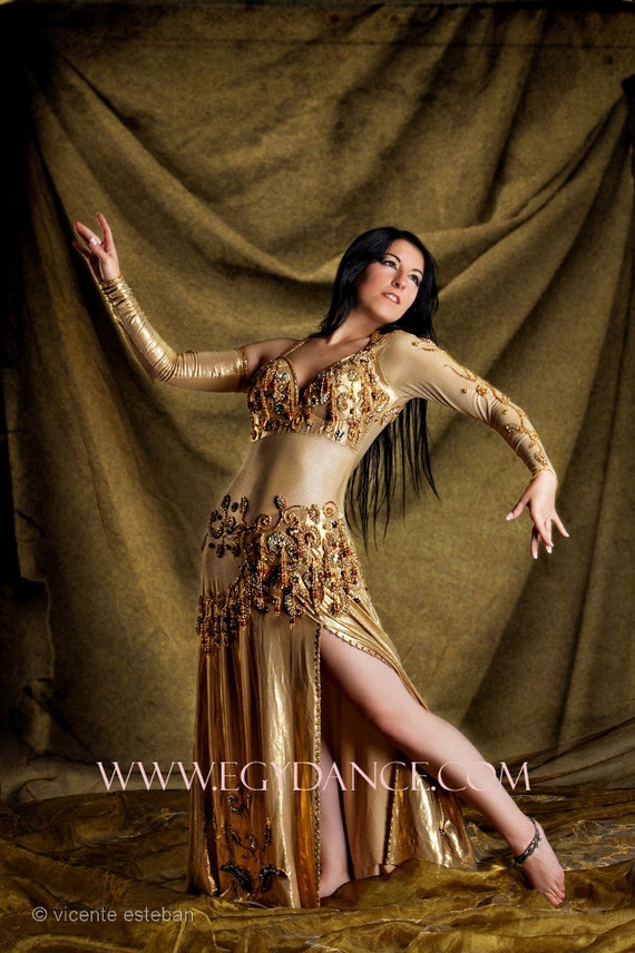 Beautiful Asian Belly Dancer Dancing with Black Costume Stock Photo - Image  of exotic, indonesian: 104224920