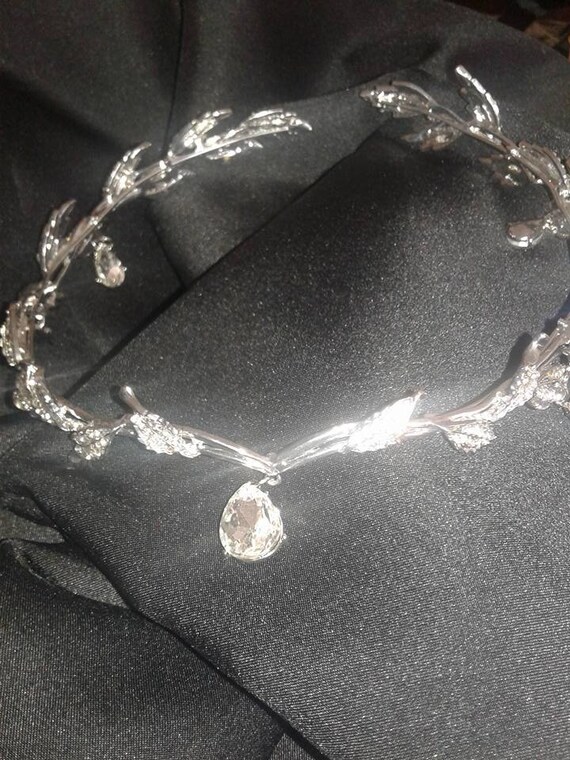 HEADPIECE