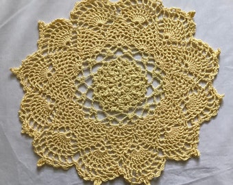 Yellow Maize  Pineapple Fan Doily 12 "